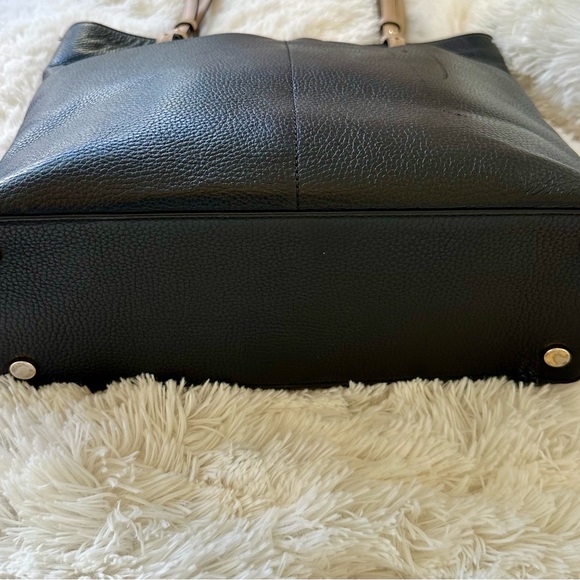 Michael Kors Bedford North South Large Black Leather Travel Tote - Picture 8 of 15